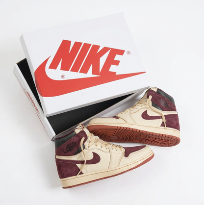 NIKE SNEAKER MYSTERY BOX